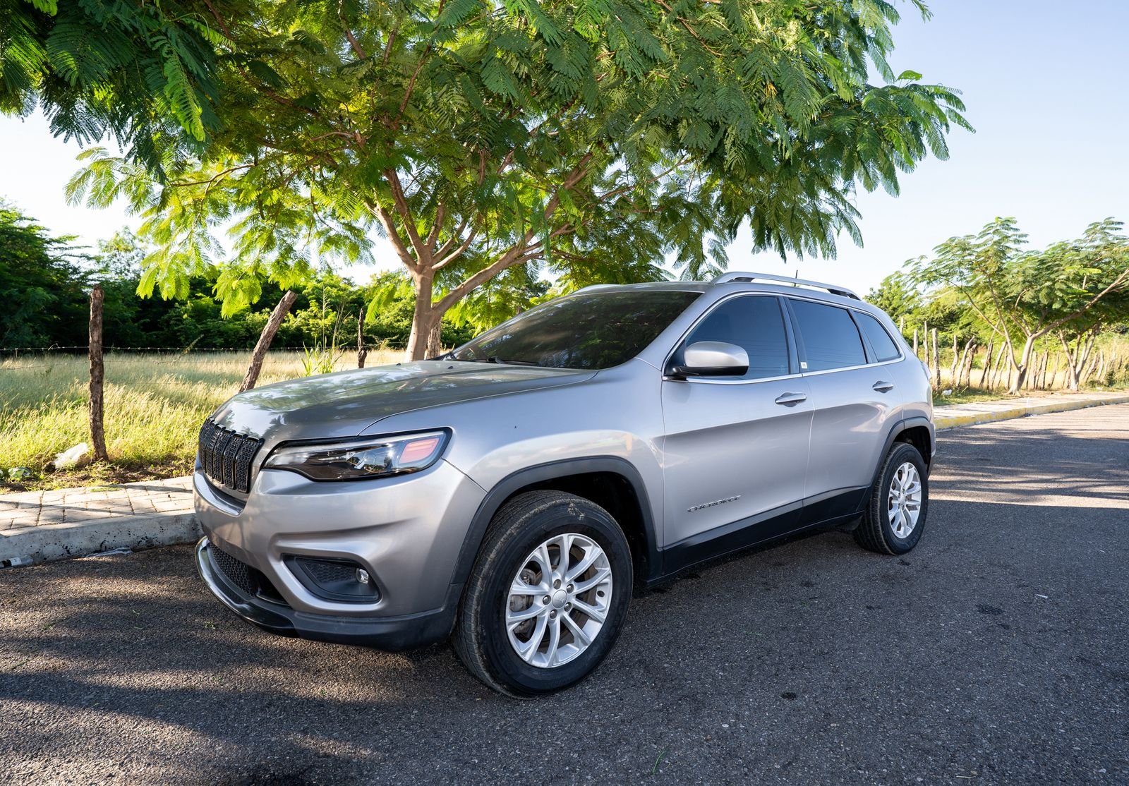 JEEP CHEROKEE LATITUDE 4WD