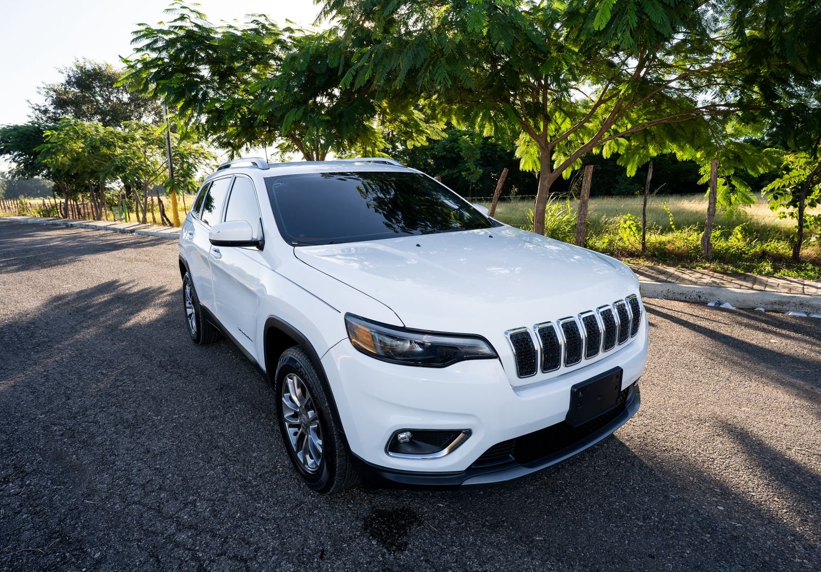 JEEP CHEROKEE LATITUDE PLUS 4WD